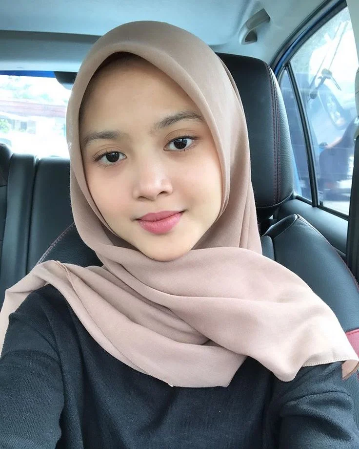 Explore How Indonesia’s Latest Gadis Viral Imut Awalnya Nolak Tapi Ekspresi Muka Ceweknya Gak Bisa Bohong Top Trending Global New 2026